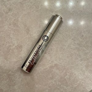 monat rejuveniqe light oil